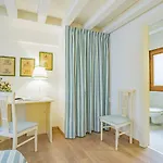 Appartement Ca' Dei Musicanti 2 Few Steps From Rialto Bridge! Venise